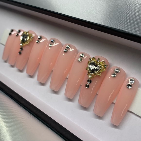 Long Coffin Soft Sheer Pink Nails - Picture 4 of 5
